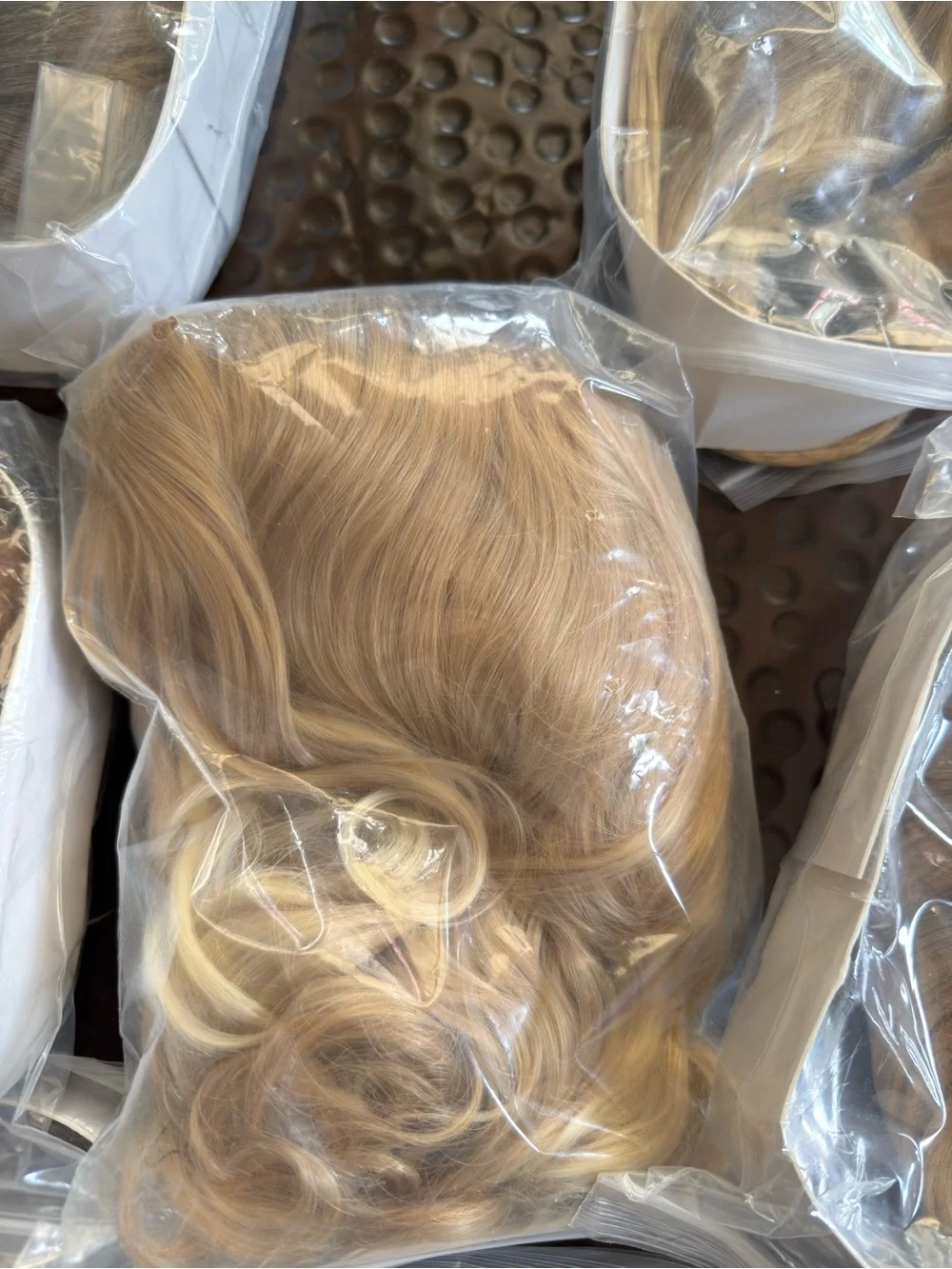 N/A seven wigs